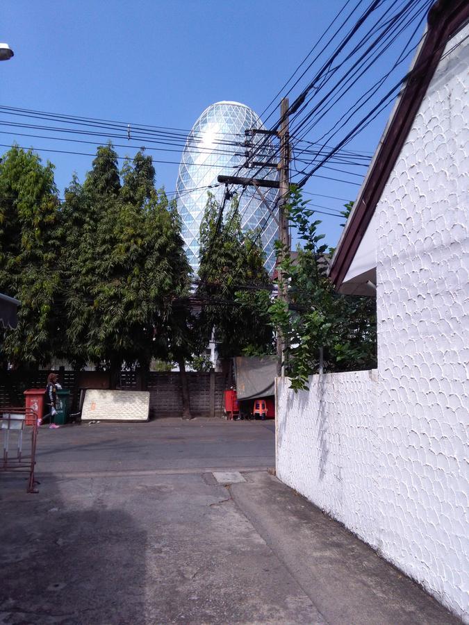 Baan Paan Sook Unitato Hostel Bangkok Bagian luar foto